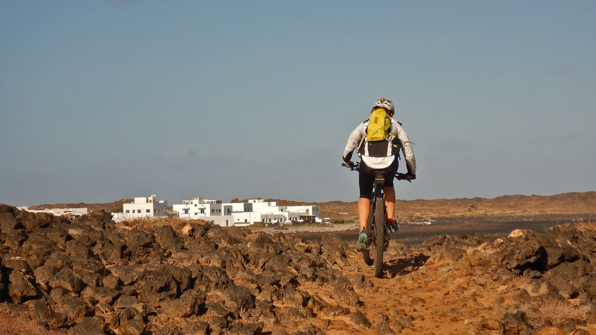 Tracks de Lava. 4ª etapa Famara – Playa Blanca