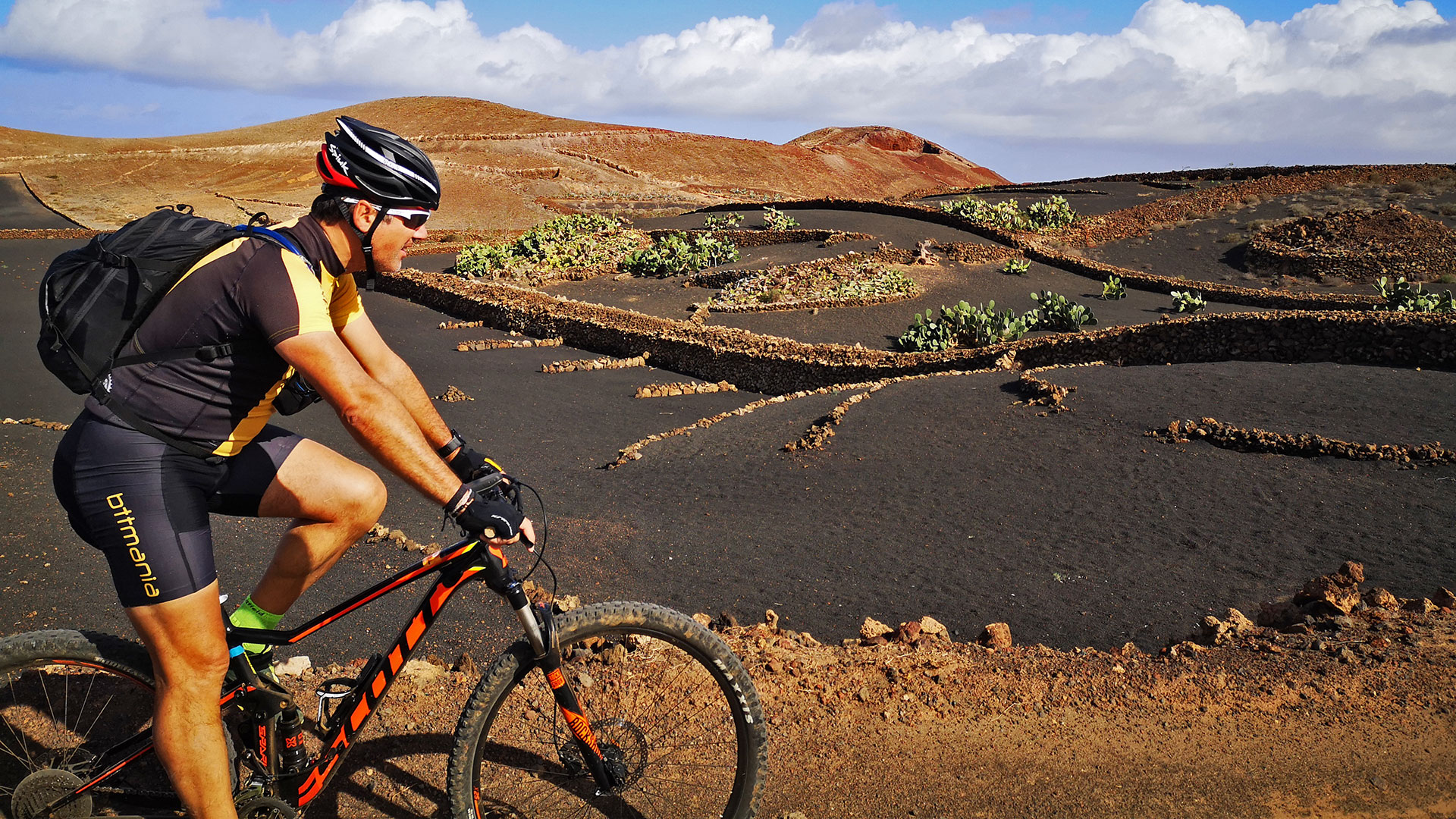 Tracks de Lava. 4ª etapa Famara – Playa Blanca